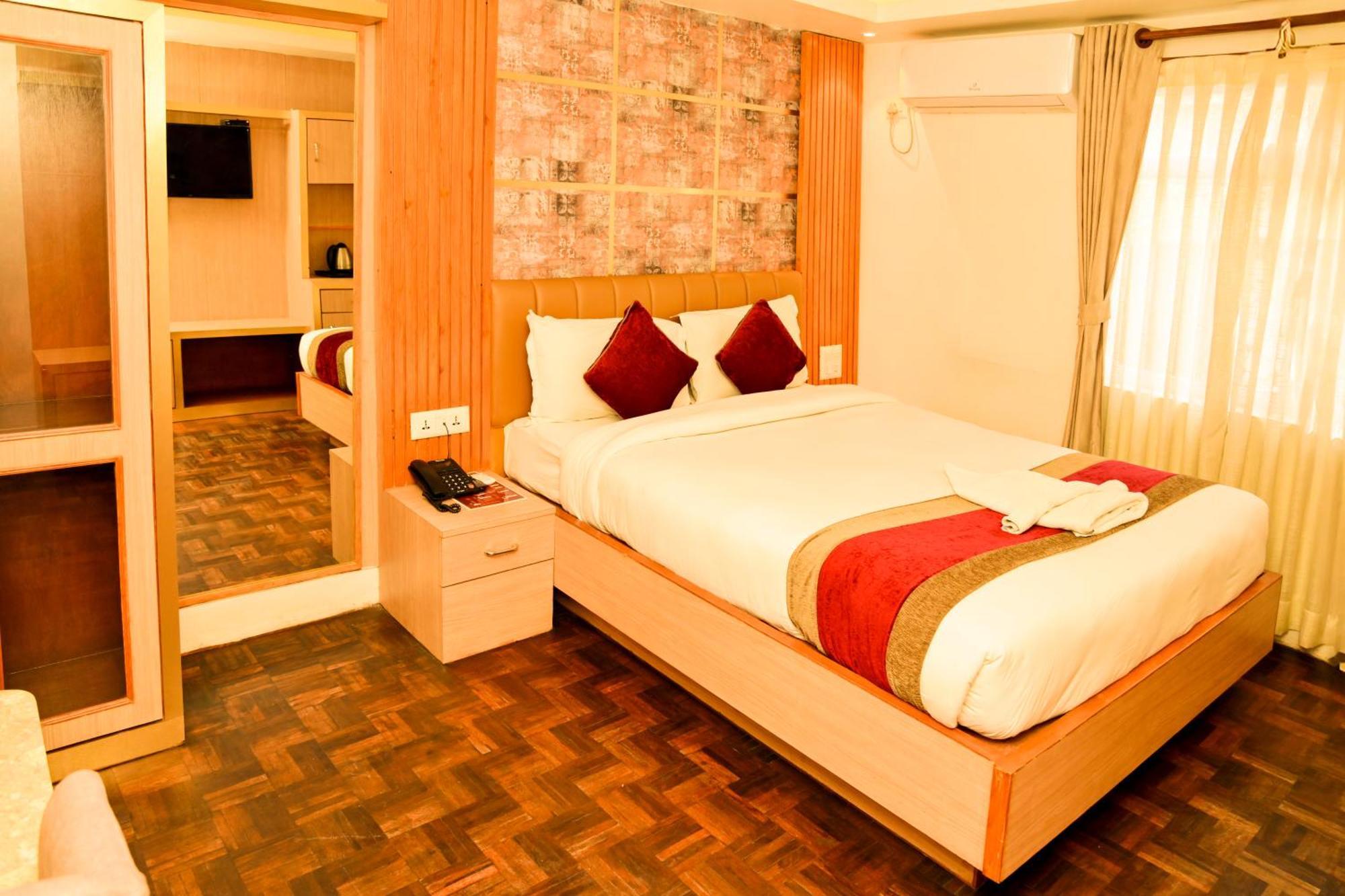 Hotel Elegant Kathmandu Inn Exterior foto